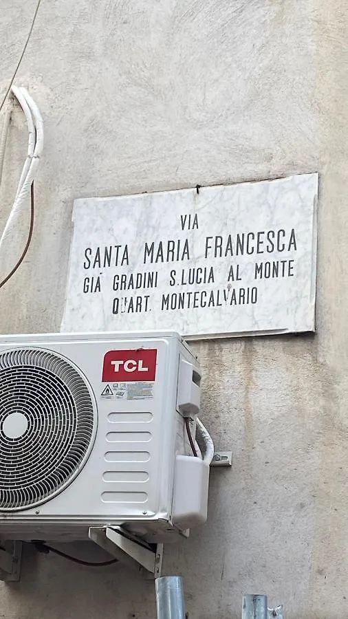 Apartment House Quartieri Sasymary Naples