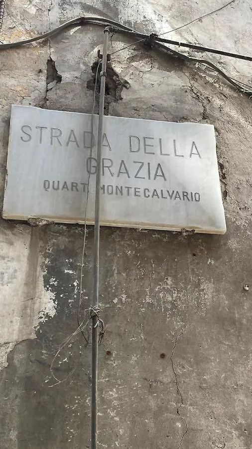 Casa Vacanza Mery &Sasy Napoli Italia