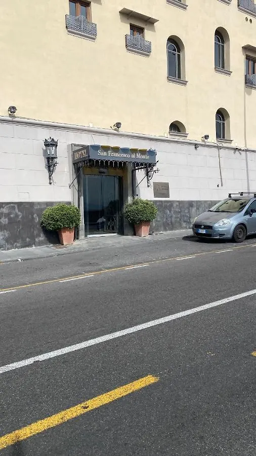 Apartment House Quartieri Sasymary Naples